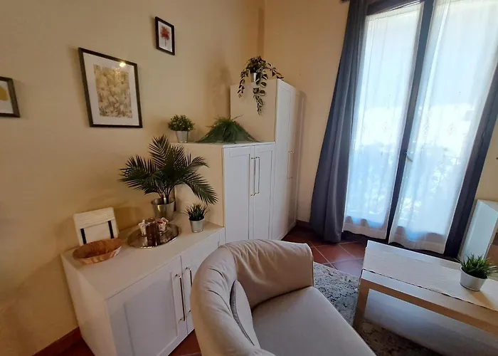 Monolocale Deluxe Anita Abbadesse M3-m5 Zara 3* Milano