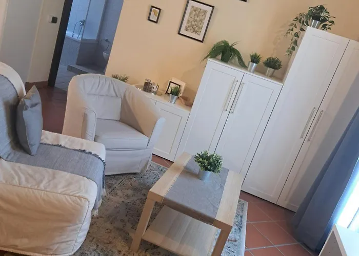 Monolocale Deluxe Anita Abbadesse M3-m5 Zara 3* Milano
